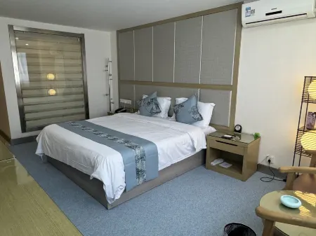 Jinlong Hotel Отели рядом с достопримечательностью «Tianshui Normal University»