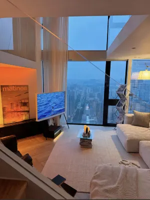 Xinyu Zhenxuan Loft Audio-visual Apartment (Nanchang West Station Lizhuangshan Subway Station)