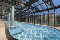 Corendon Amsterdam Schiphol Airport, a Tribute Portfolio Hotel - Pools