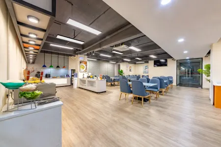 Maitu Hotel Отели рядом с достопримечательностью «Dongjiang Column Memorial»