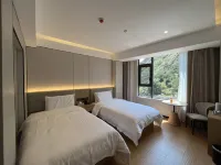 Danba Xinyue Grand Hotel Hotels in Danba county town