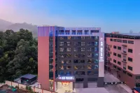 MINGLAN JIAHE APARTMENT Hôtels à proximité de : Daze Passenger Transport Terminal