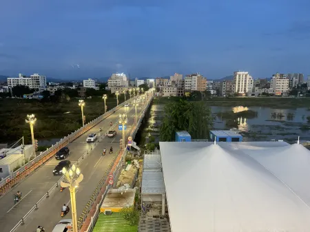 Ledong Xi'an Smart Guesthouse Отели рядом со станцией Ledong Railway Station