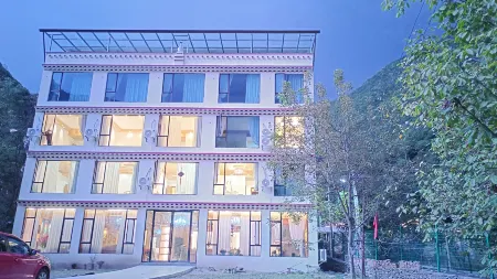 Yangqin • Zhuokang Vacation Apartment