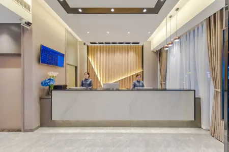 Homeinn Selected Hotel (Guangyuan Tuten Spring Plaza) Отели в г. Гуанъюань