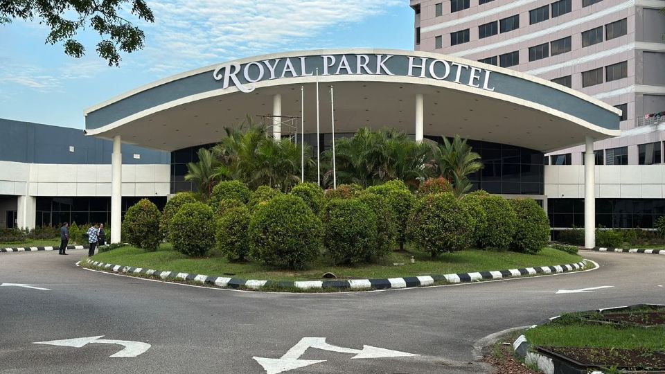 Royal Park Hotel
