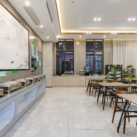 Leiketai Hotel (Feidong Wuyue Plaza Duihe Subway Station)