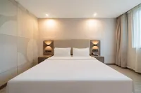 HanTing Hotel (Ningbo Li Hui Li Hospital Caihong South Road) Hotels in Ningbo