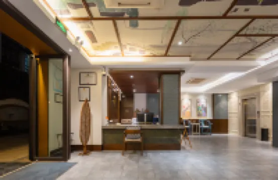 Floral Hotel·Ruili Hotel