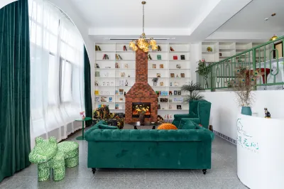 XunXi Gardens Villa · Colorful Retro Style·Camping Tent Holiday B&B Các khách sạn ở Hồ Châu