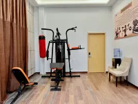 Crown Hotel - Gym