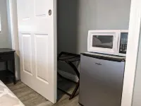 Ocean Breeze Inn Hotels in Keaau