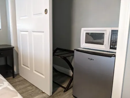 Ocean Breeze Inn Отели рядом с достопримечательностью «Halepalaoa Beach»