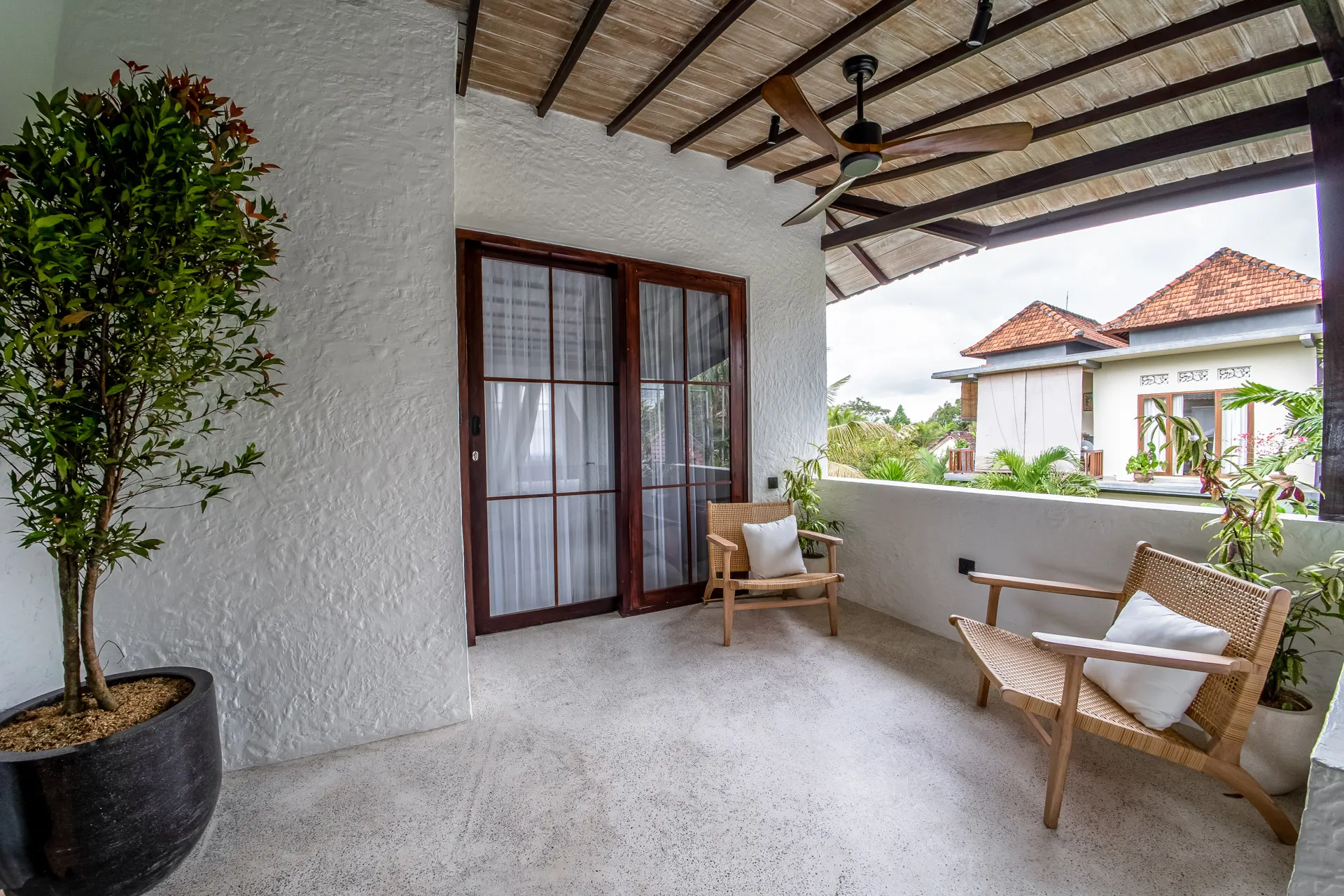 Putri Salju Villa by EVDEkimi – Teras indah di jantung artistik Ubud Kamar Photos