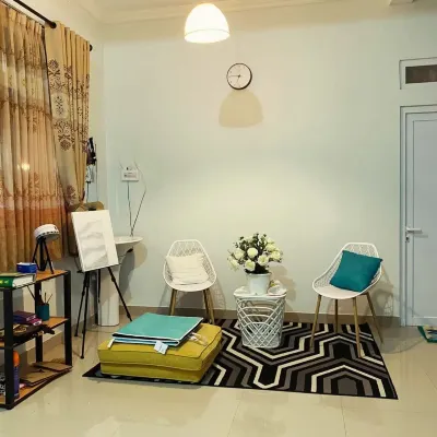 Green House Villa Bogor by Abm - Dağ Manzaralı