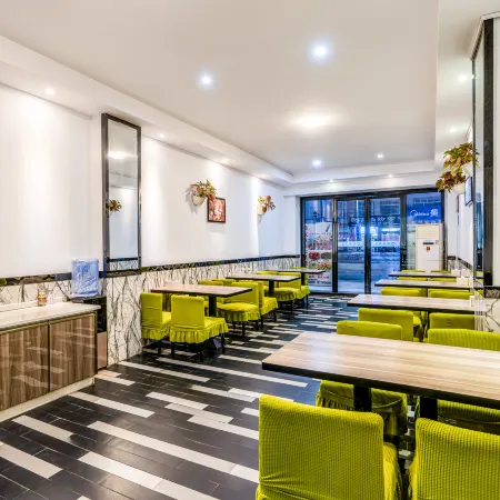 Lingshan Yincheng Business Hotel