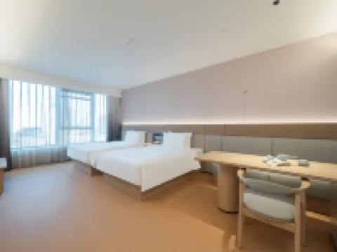 JI Hotel (Langfang Beihua Aerospace Industrial College) Hotels in Langfang