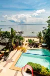 Palmbeach Resort Mactan Cebu powered by Cocotel - Resorts