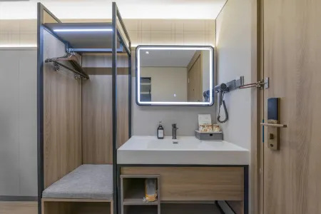 Homeinn Pebble Hotel (Shanghai Pudong Airport Chuansha Subway Station)