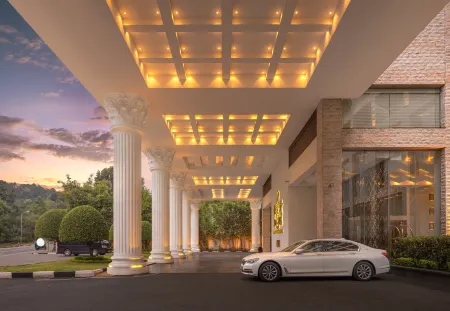 The Golden Crown Hotel