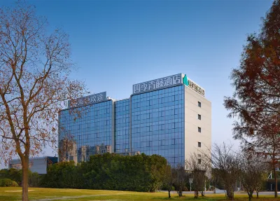 Haiyue Huan Tu Four Seasons Qingteng Hotel (Ningbo Hangzhou Bay New Zone) Hotel di Hangzhou Bay New Zone