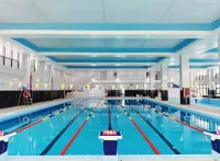 Luyue-Qiyun International Hotel (Pu Songling Former Residence Lutai Sports Plaza) - Pools