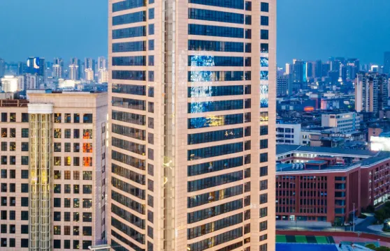 嘉萊特和平國際酒店（八一廣場南昌火車站店）