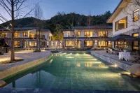 Shan Jiu You Xi Hot Spring Vallie Homestay - Rooftop Pools