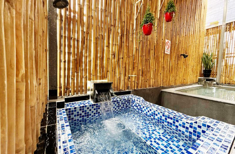 Azumaya Hotel Le Thanh Ton
