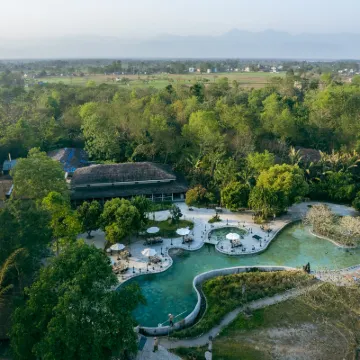 Barahi Jungle Lodge Hotels near Chitwan National Park