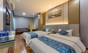 Rongcheng Business Hotel