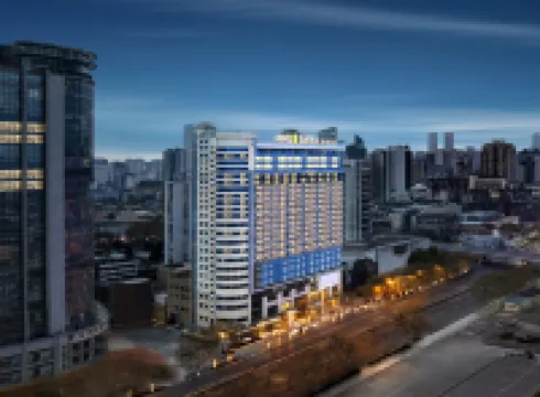 貴陽雲巖噴水池希爾頓惠庭酒店 鄰近林青就義處的酒店