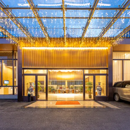Qiyun Hot Spring Resort Hotel ( Wentang gujing Branch)