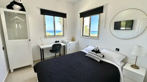 GW951 Gugel Waves Amazing Seaview Apartments Hotels in Elon