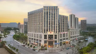 Zhaixing Hotel (Bazhong High-Speed Rail East Station)