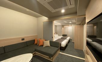 Premium Apart MONday KYOTO GOJO