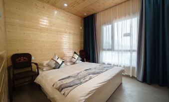 Jiayuguan Guancheng Scenic Area Snow Mountain Star Wild Luxury Campsite