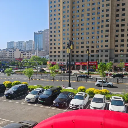 Ancient City · Xinyue Light Luxury Homestay (Datong Ancient City)