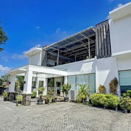 Townhouse Oak Padang near RTH Imam Bonjol