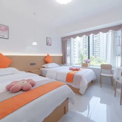 Qiyi Homestay (Zhangjiajie High-Speed Railway West Station) Hotels near Zhangjiajie West Station