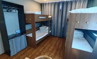 e+ E-Sports Hotel