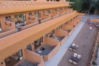 mountain east hotel