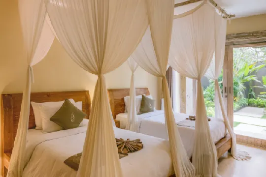 La Berceuse Resort and Villa Nusa Dua by Taritiya Collection Отели рядом с достопримечательностью «Пляж Саванган»