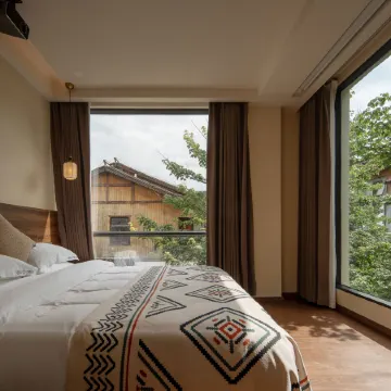 Yunmeng Xiangshe Homestay (Libo Xiaoqikong Scenic Area East Gate Ticket Office)