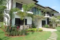 Nongthale Mountain View Hotels in Nopparat Thara