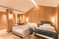 Jinfeng Yiyun Hot Spring Hotel (Xinzhou Ancient City) Hotels in Xinzhou