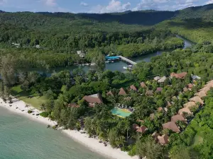 High Season Pool Villa & Spa
