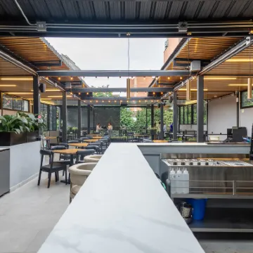 Qantic 住宿及屋頂 鄰近Pueblito Paisa的酒店