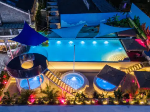 Maitreya Haiwan Ruijing Hot Spring Hotel (Huquan Ecological Park Huquan Mid-Hill Hot Spring Branch)