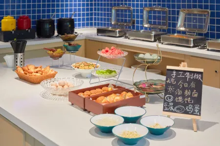 Jinjiang Inn (Huangshi Jiaotong Road Pedestrian Street) Отели рядом с достопримечательностью «Huangshi Museum»